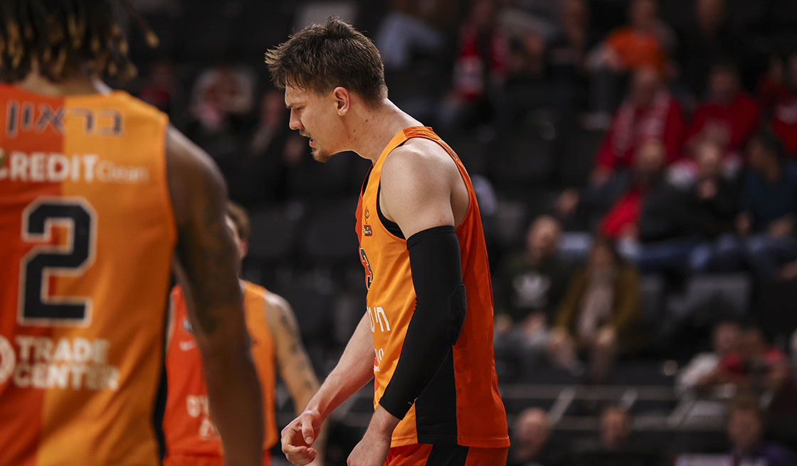 היום לפני: מופע הענק של ג'ייק ואן-טוברגן